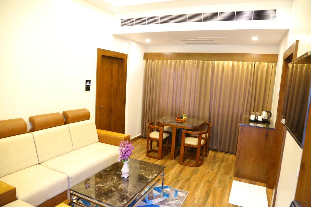 Hotel Vsr Grand Madanapalle Esterno foto
